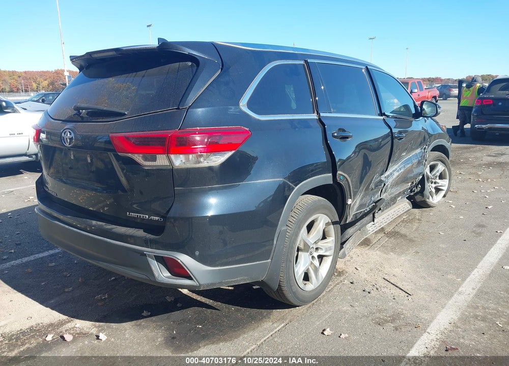 2019 TOYOTA HIGHLANDER LIMITED VIN: 5TDDZRFH5KS725148