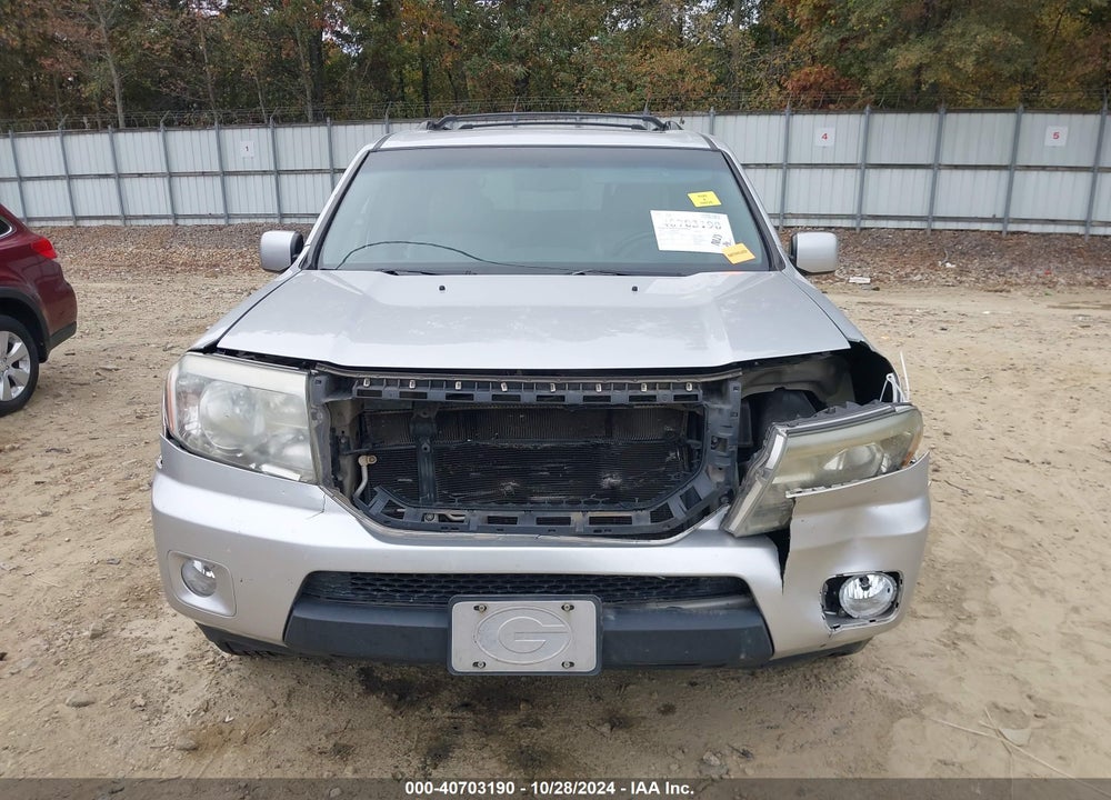 2011 HONDA PILOT EX-L VIN: 5FNYF3H59BB032811
