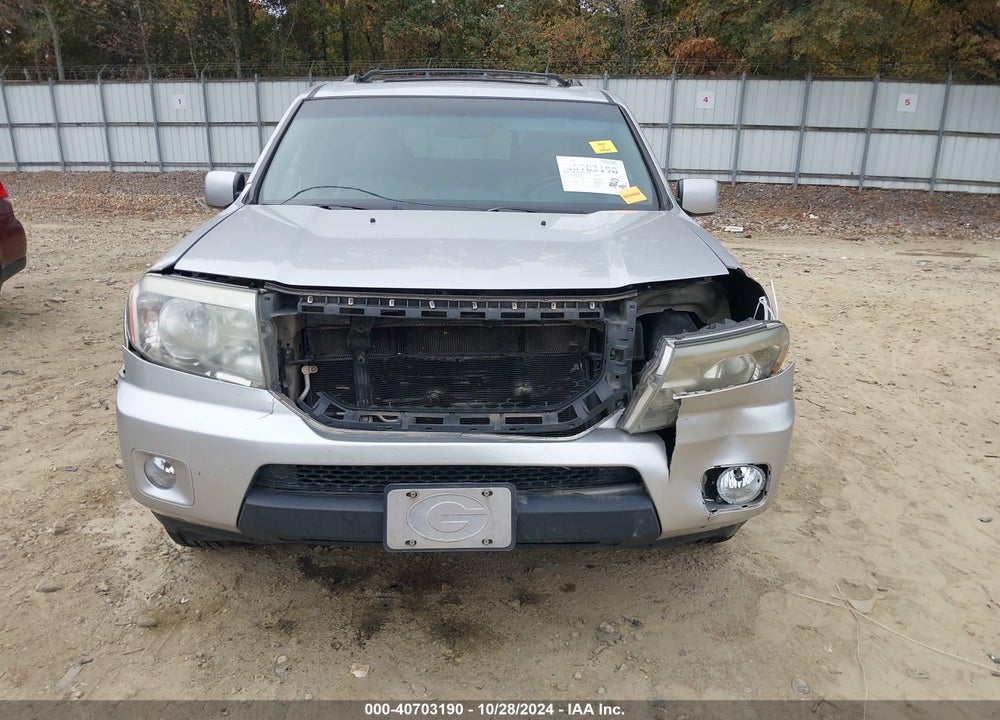 2011 HONDA PILOT EX-L VIN: 5FNYF3H59BB032811
