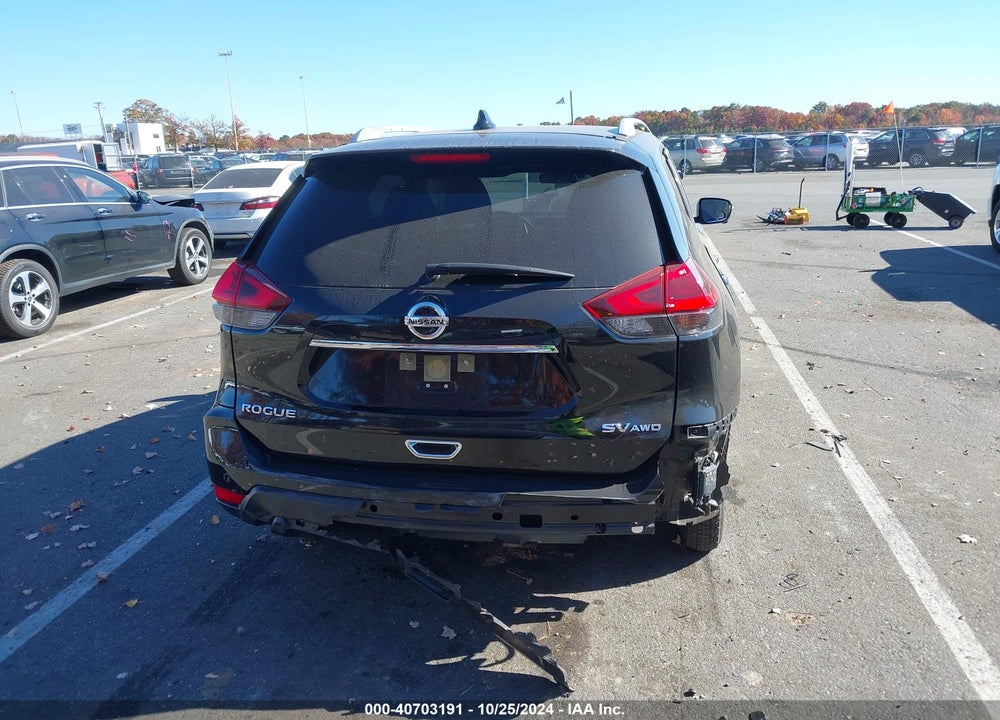 2019 NISSAN ROGUE SV VIN: JN8AT2MV5KW379398