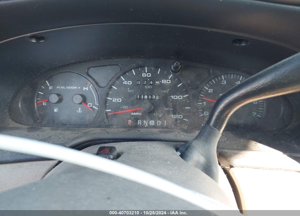 2001 FORD TAURUS SE VIN: 1FAFP53241A279275