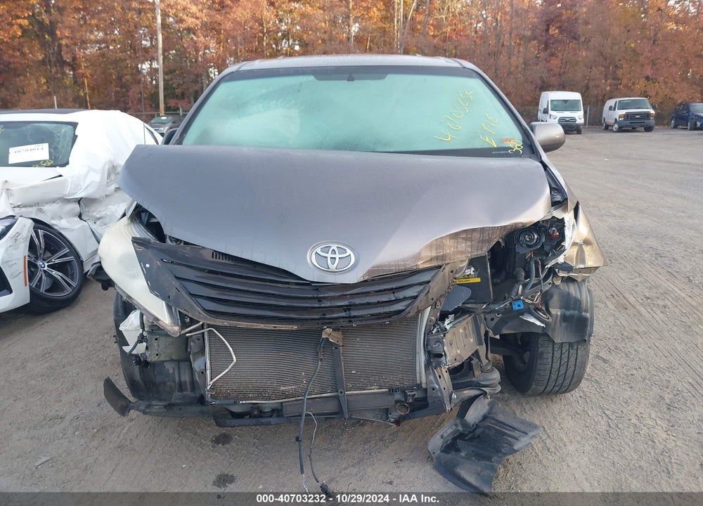 2011 TOYOTA SIENNA LE V6 VIN: 5TDKK3DC5BS036680