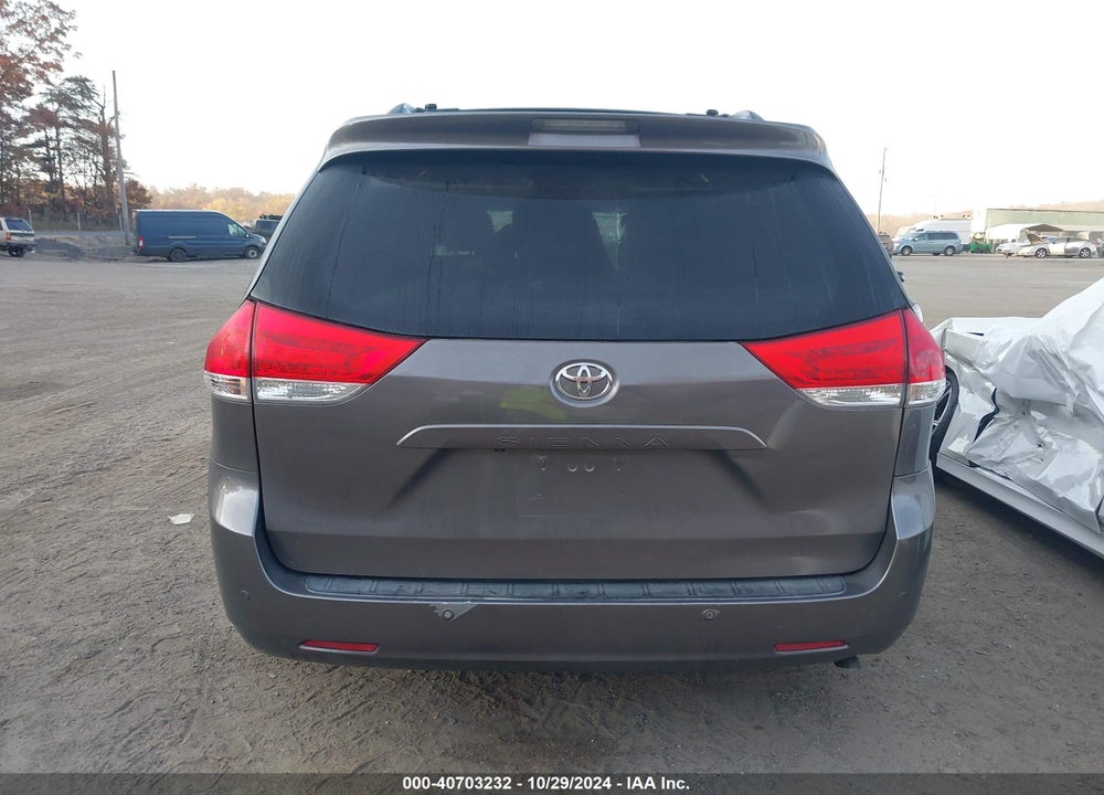 2011 TOYOTA SIENNA LE V6 VIN: 5TDKK3DC5BS036680