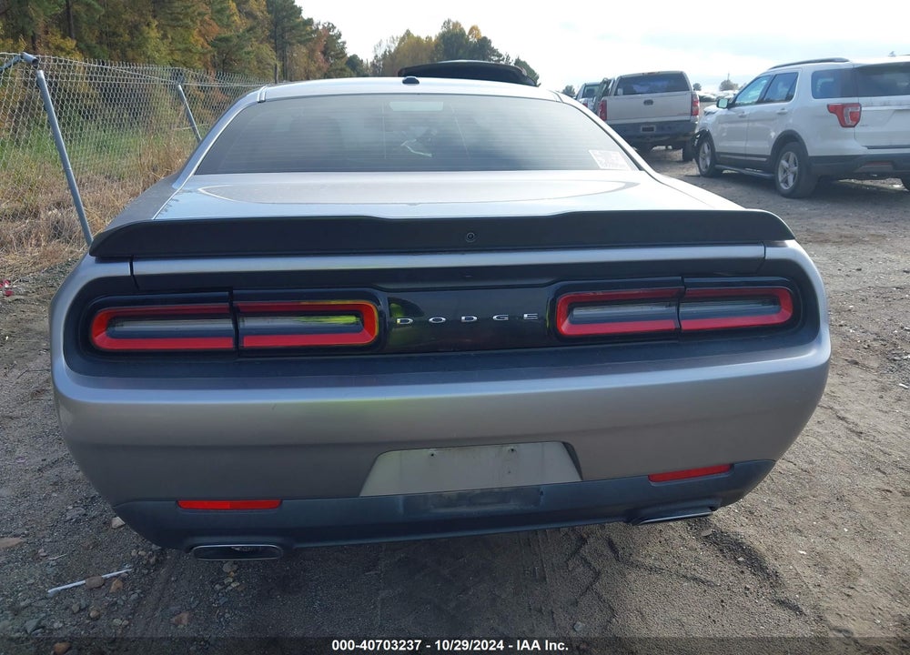 2018 DODGE CHALLENGER SXT VIN: 2C3CDZAG5JH178909