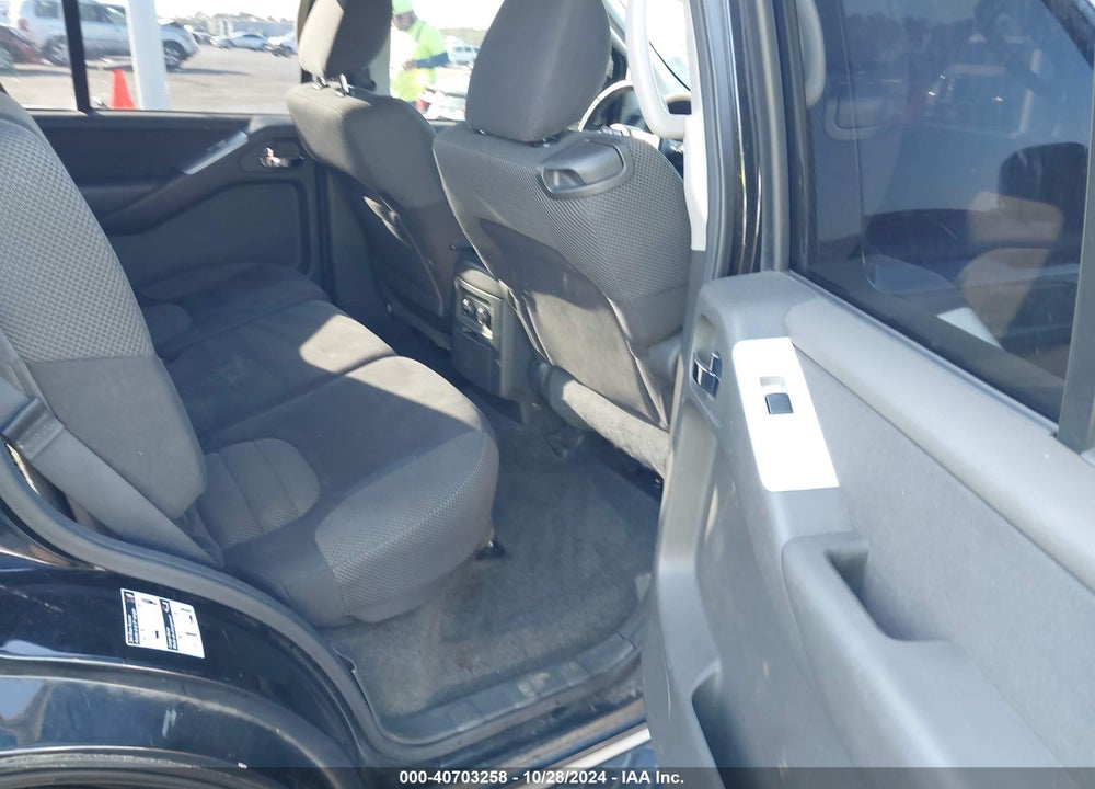 2011 NISSAN PATHFINDER SV VIN: 5N1AR1NN4BC634929