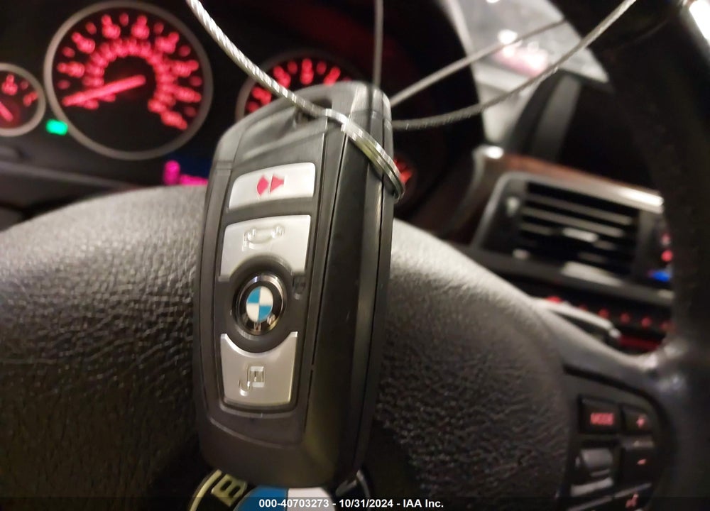 2016 BMW 320I XDRIVE VIN: WBA8E5G5XGNT41029