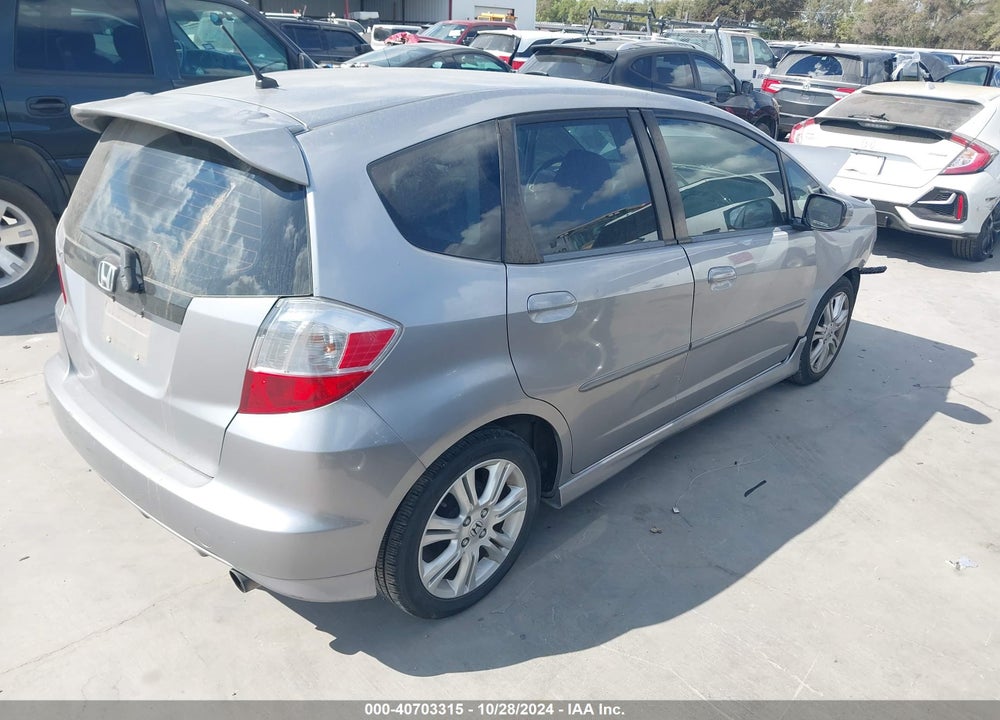 2010 HONDA FIT SPORT VIN: JHMGE8H44AS015806
