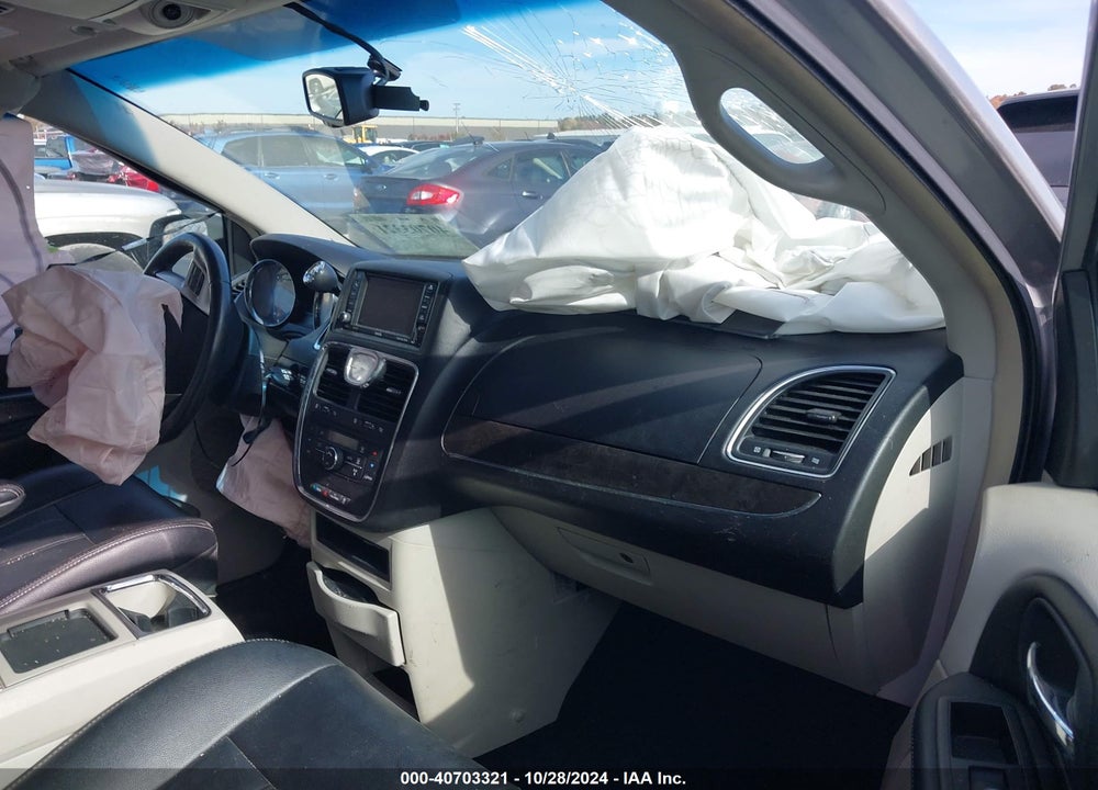 2014 CHRYSLER TOWN & COUNTRY TOURING VIN: 2C4RC1BG9ER231586
