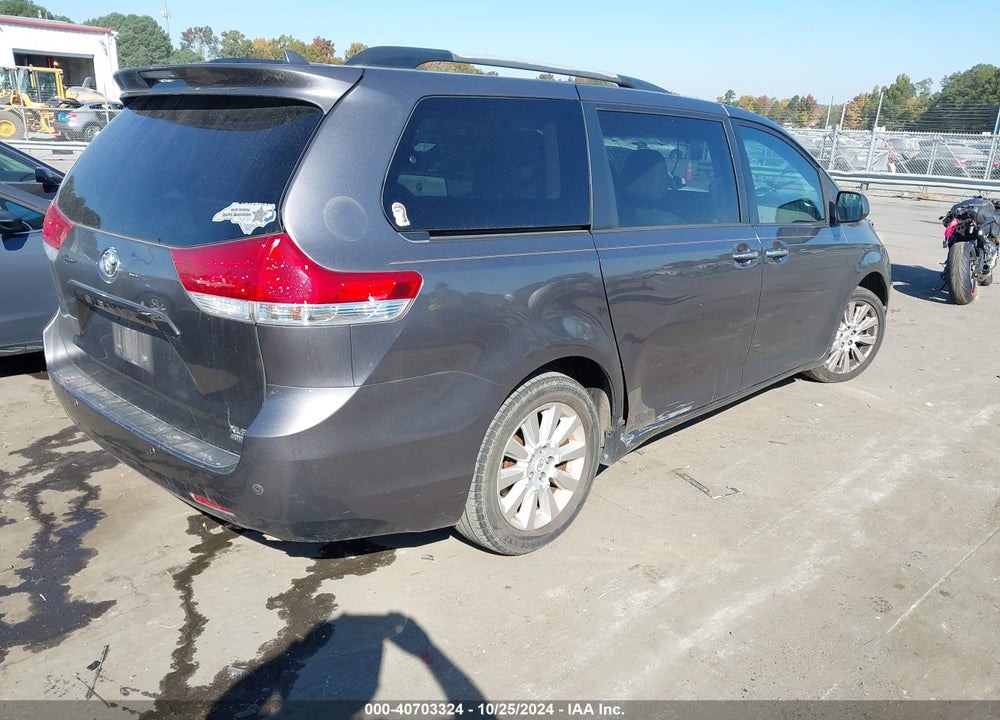 2011 TOYOTA SIENNA XLE LIMITED VIN: 5TDDK3DC6BS007844