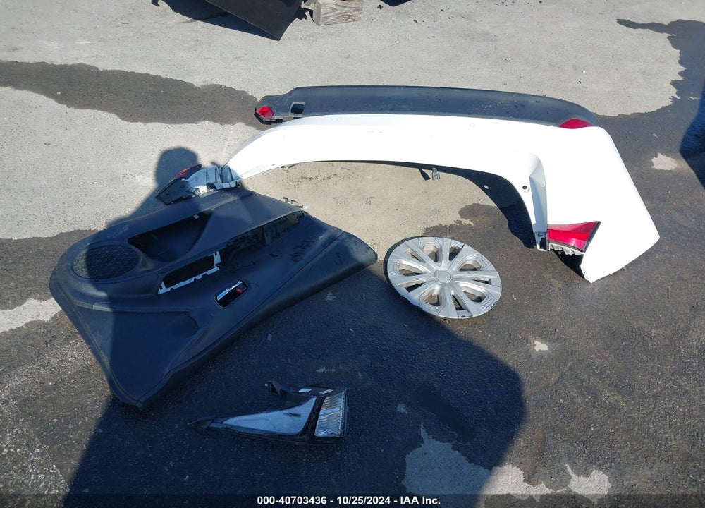 2020 TOYOTA PRIUS LE VIN: JTDKARFU4L3109486