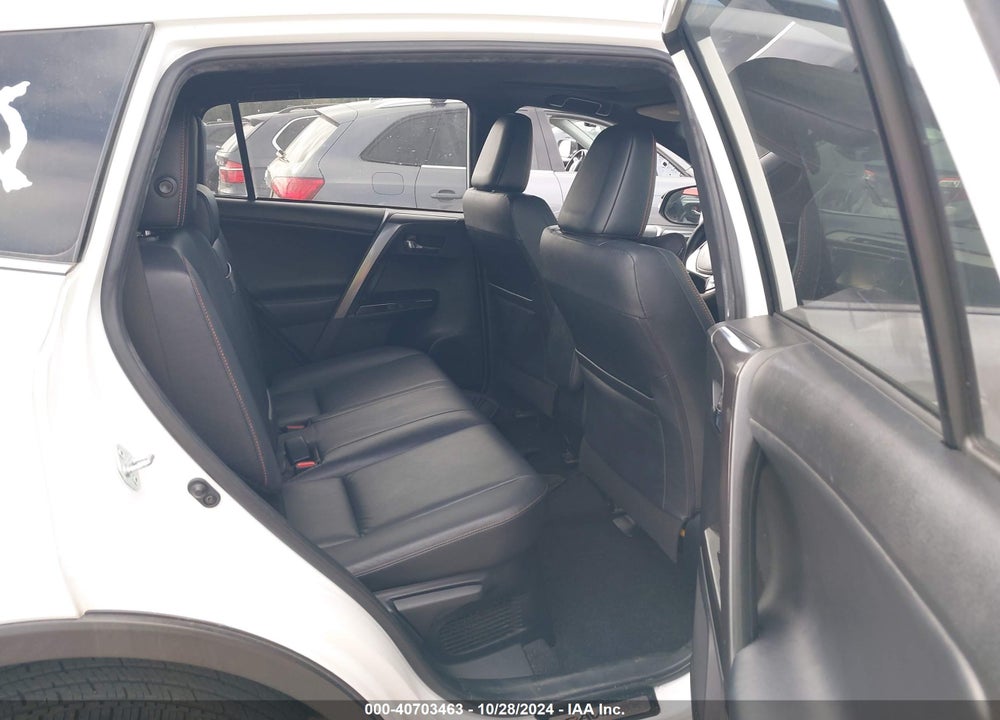 2018 TOYOTA RAV4 HYBRID SE VIN: JTMJJREV6JD153888