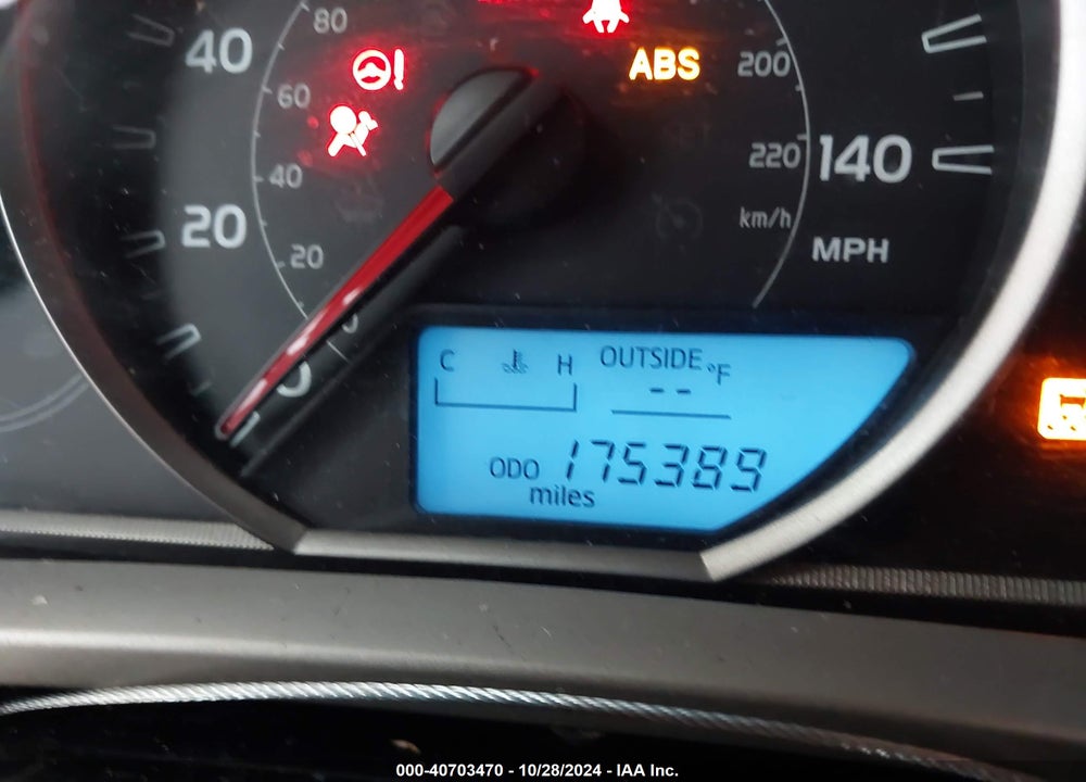 2015 TOYOTA RAV4 LE VIN: 2T3BFREV0FW270351