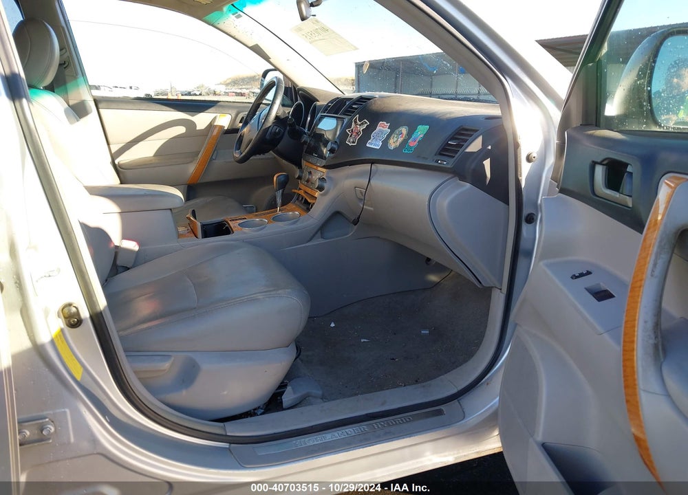 2008 TOYOTA HIGHLANDER HYBRID VIN: JTEEW41A582012417