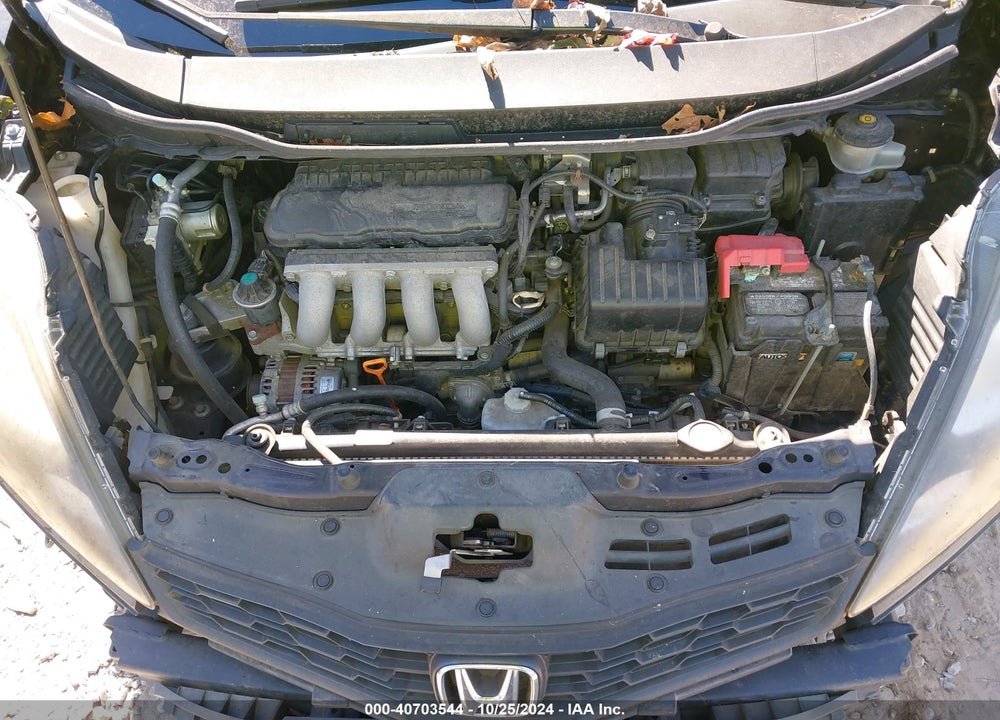 2013 HONDA FIT SPORT VIN: JHMGE8H50DC039530