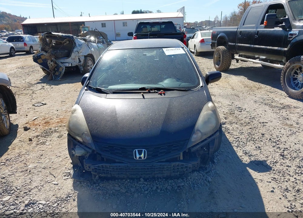 2013 HONDA FIT SPORT VIN: JHMGE8H50DC039530