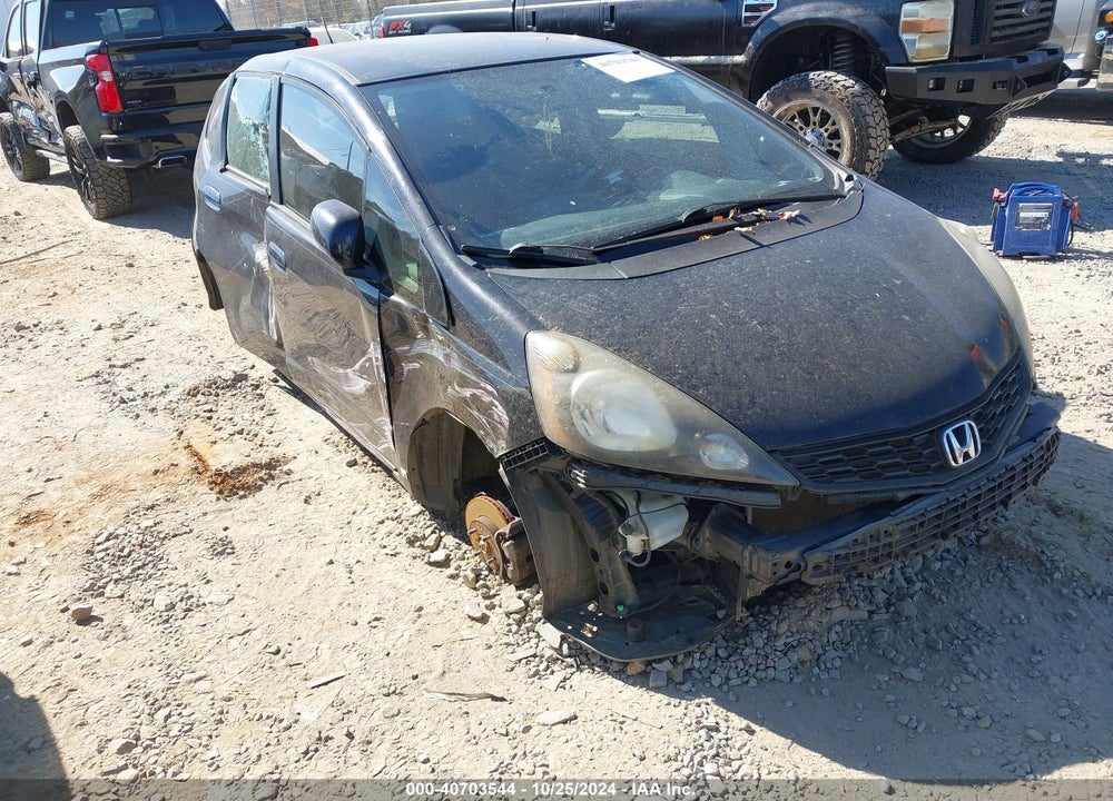 2013 HONDA FIT SPORT VIN: JHMGE8H50DC039530