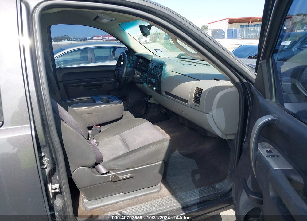 2011 CHEVROLET SILVERADO 1500 LS VIN: 3GCPCREA2BG299534