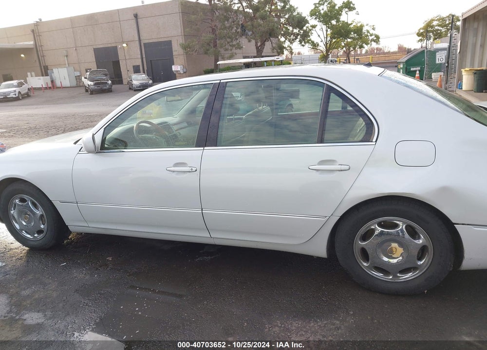 2001 LEXUS LS 430 VIN: JTHBN30F210031119