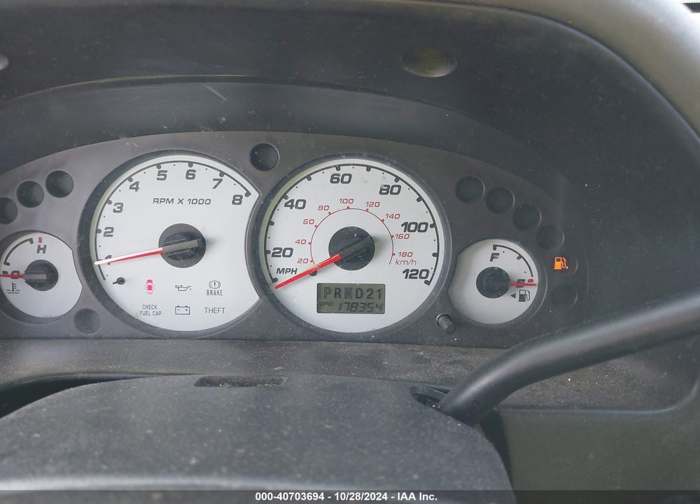 2002 FORD ESCAPE XLT VIN: 1FMYU03152KC17753