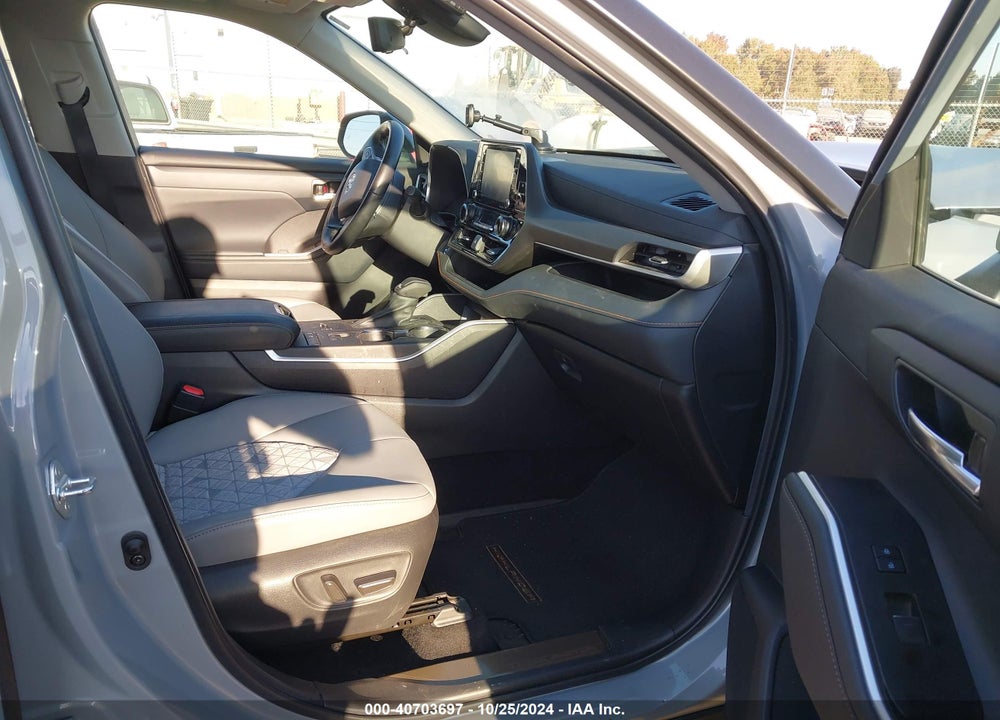2022 TOYOTA HIGHLANDER HYBRID XLE BRONZE EDITION VIN: 5TDAARAH7NS514734