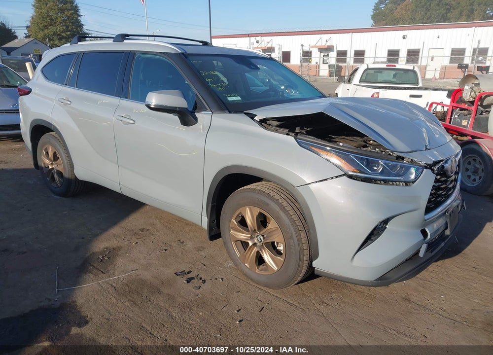 2022 TOYOTA HIGHLANDER HYBRID XLE BRONZE EDITION VIN: 5TDAARAH7NS514734