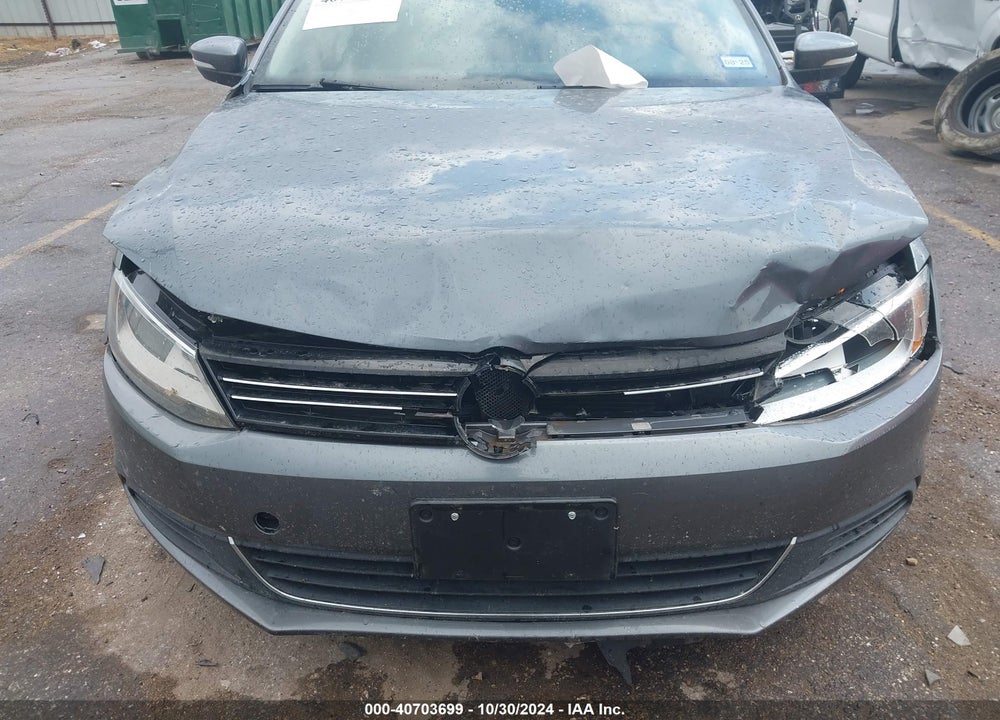 2014 VOLKSWAGEN JETTA 1.8T SE VIN: 3VWD07AJ7EM323058
