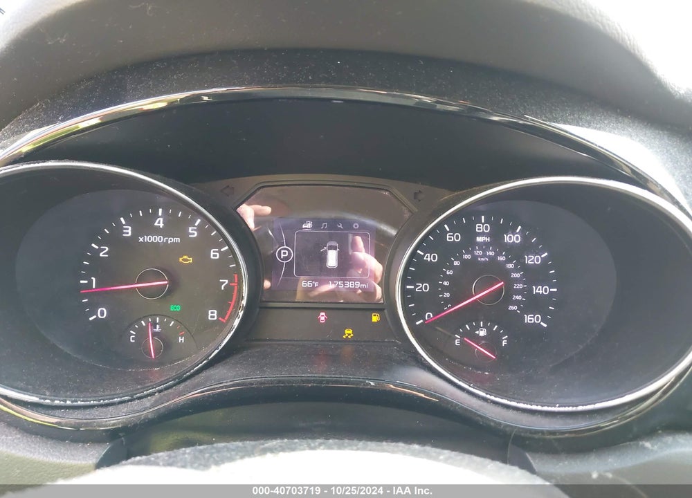 2016 KIA SEDONA EX VIN: KNDMC5C12G6108041