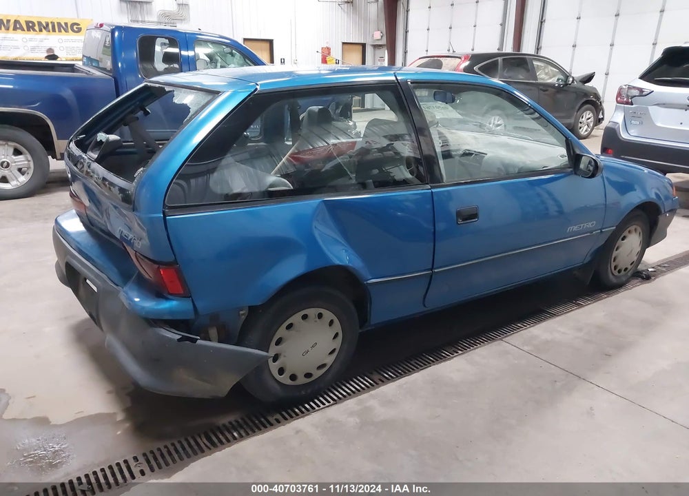 1992 GEO METRO LSI VIN: 2C1MR2464N6748943