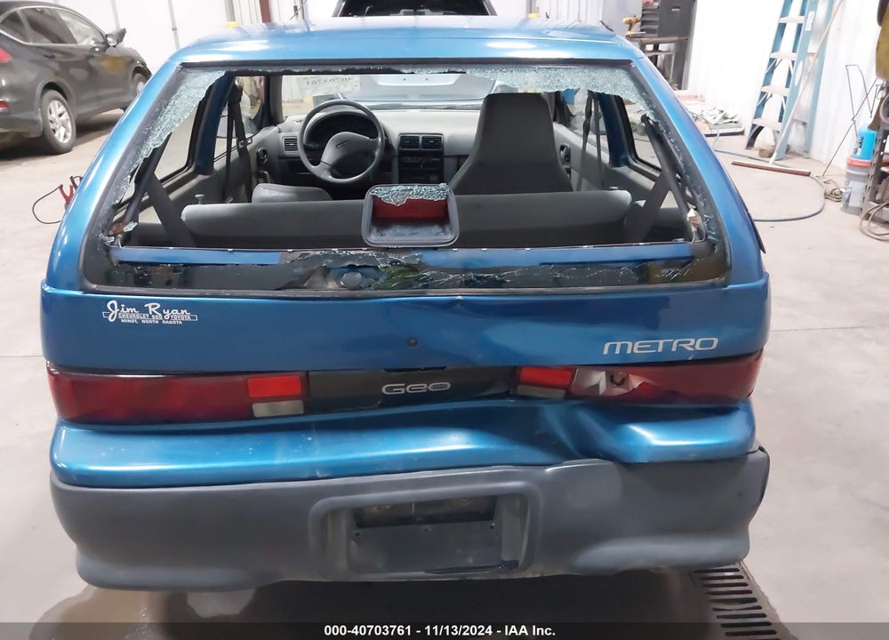 1992 GEO METRO LSI VIN: 2C1MR2464N6748943