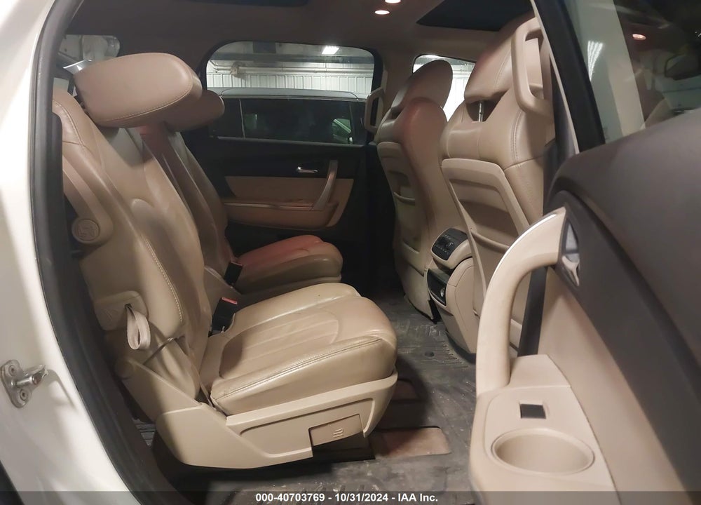 2011 GMC ACADIA SLT-2 VIN: 1GKKVSED8BJ146181