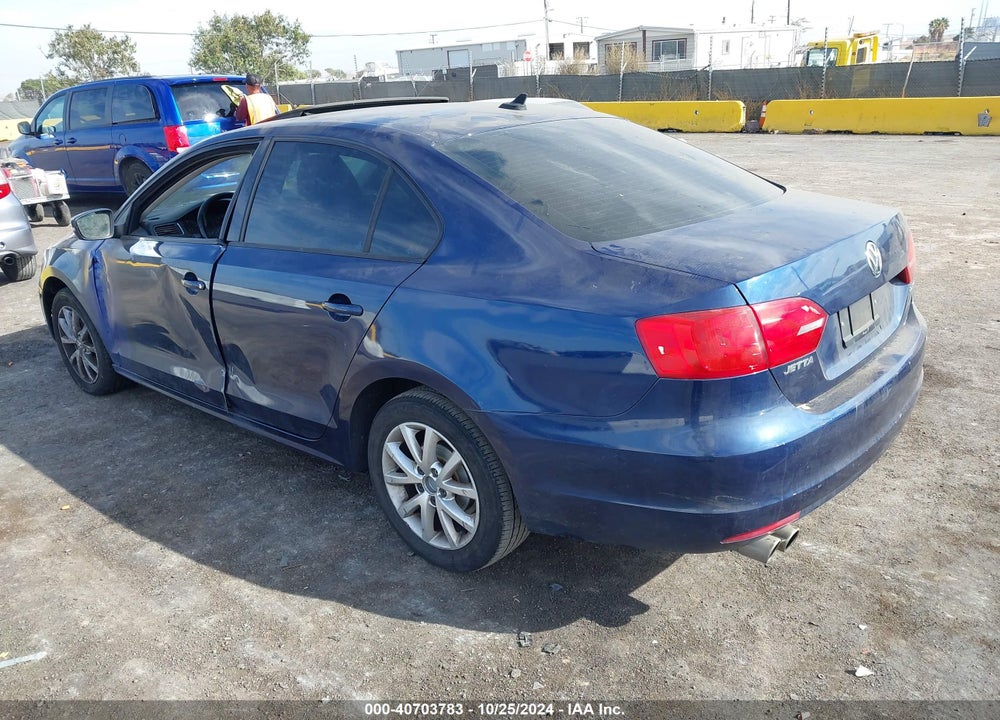 2011 VOLKSWAGEN JETTA SE VIN: 3VWDZ7AJ5BM082165