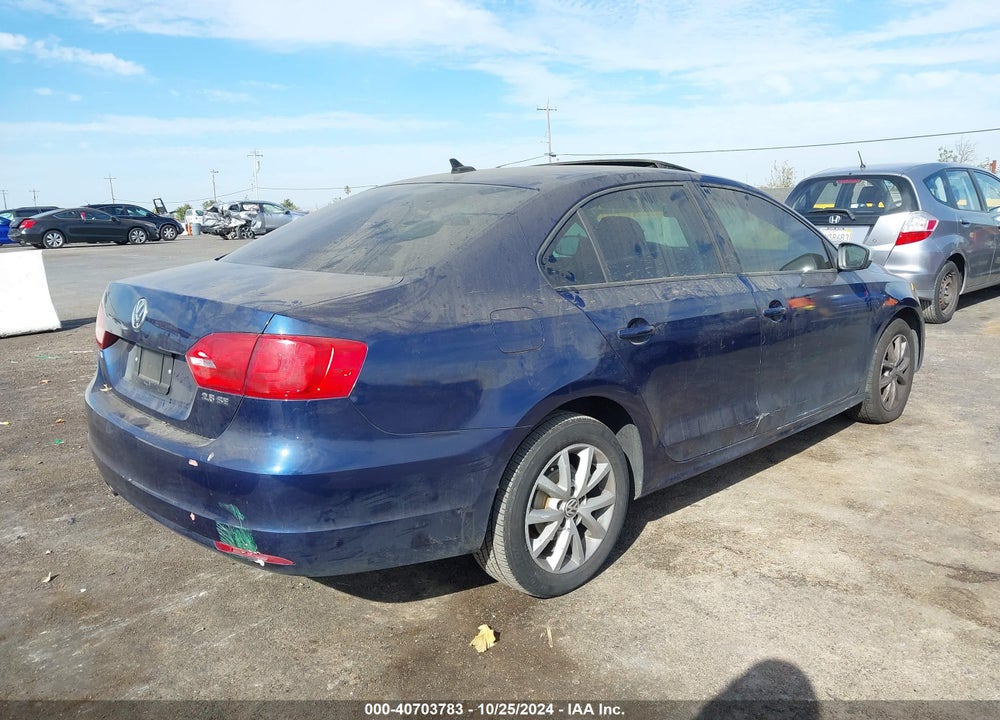 2011 VOLKSWAGEN JETTA SE VIN: 3VWDZ7AJ5BM082165