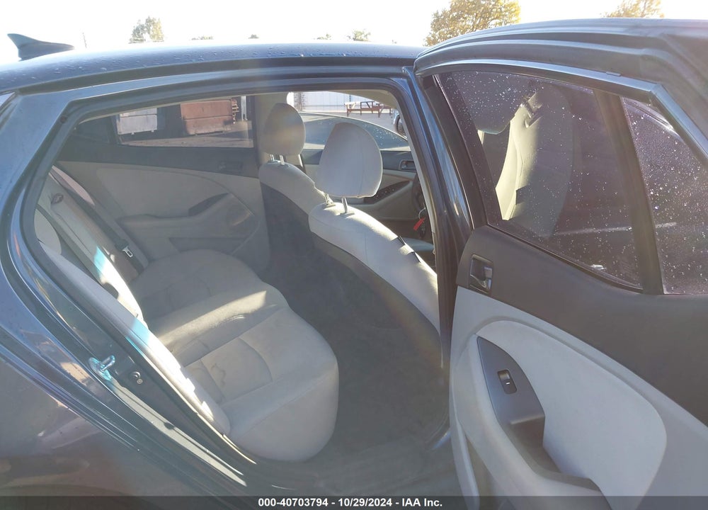 2015 KIA OPTIMA LX VIN: KNAGM4A72F5558494