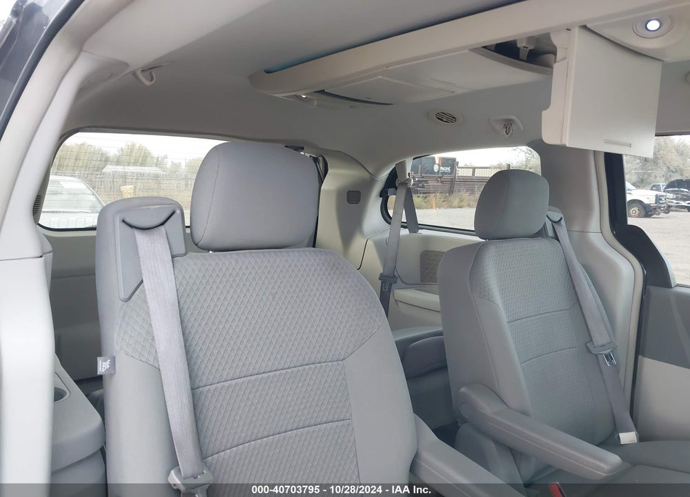 2008 CHRYSLER TOWN & COUNTRY TOURING VIN: 2A8HR54P18R816965