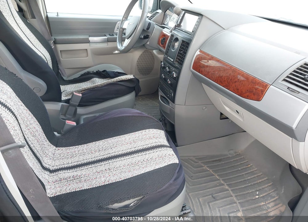 2008 CHRYSLER TOWN & COUNTRY TOURING VIN: 2A8HR54P18R816965