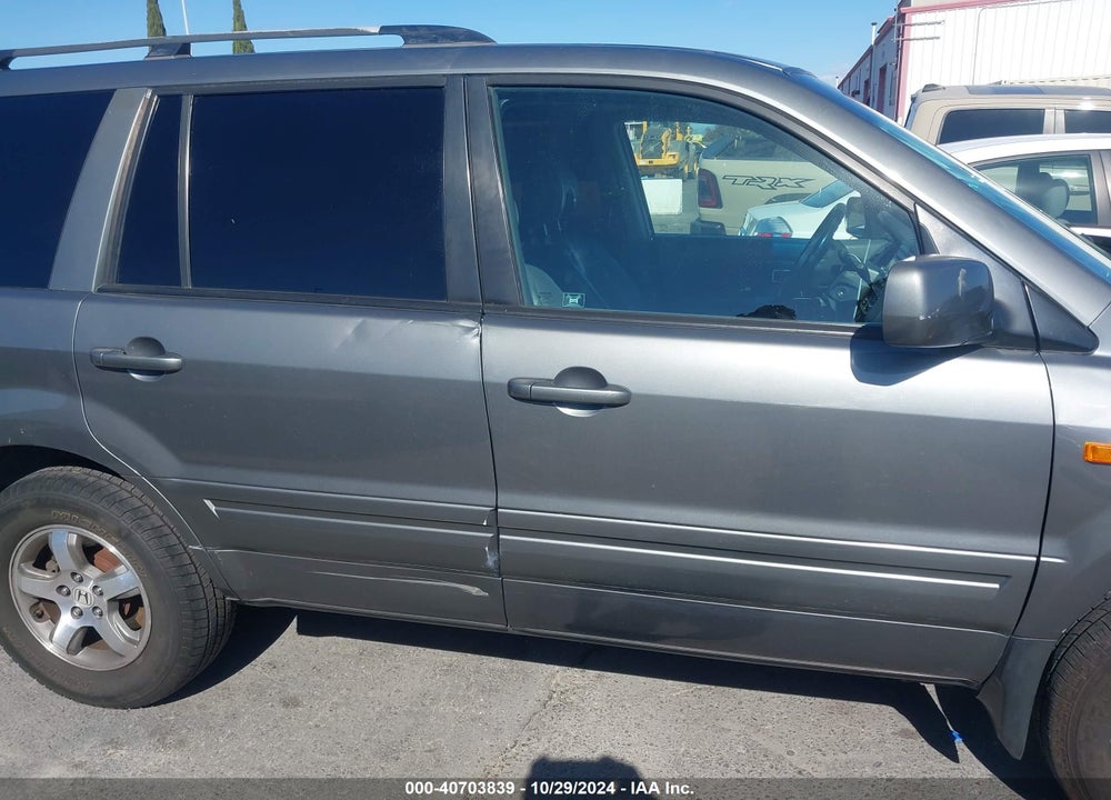 2007 HONDA PILOT EX-L VIN: 5FNYF28667B016883
