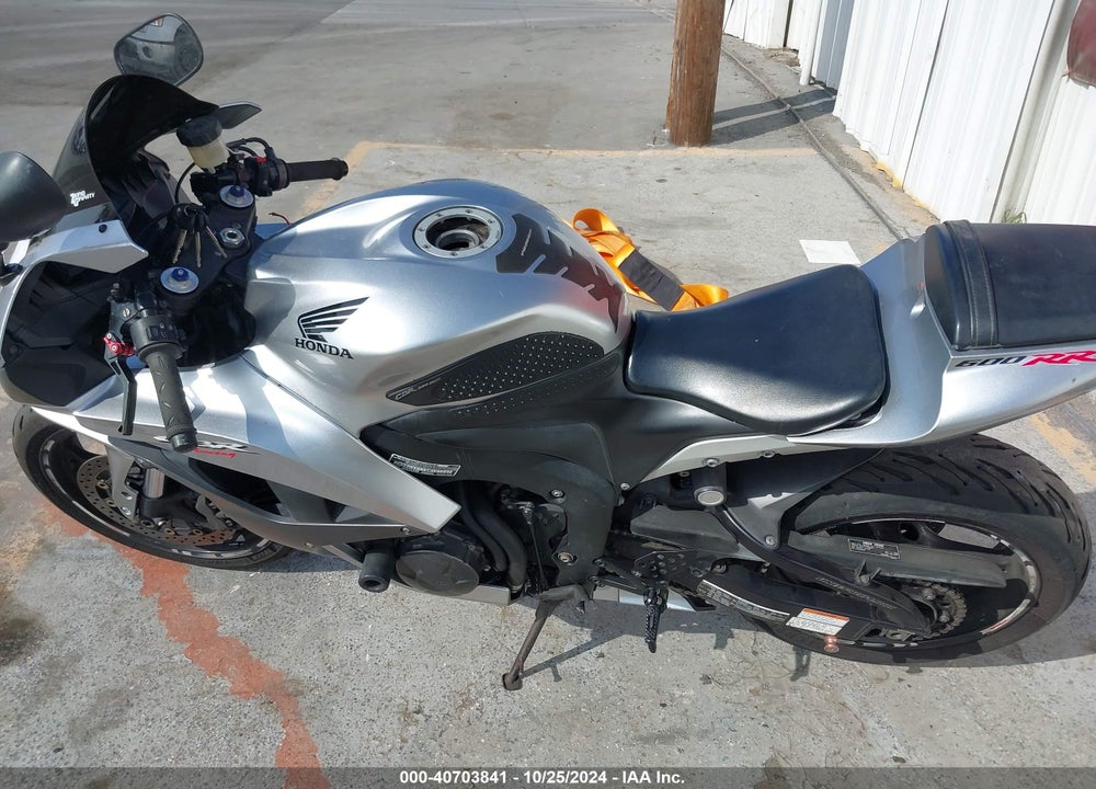 2008 HONDA CBR600 RR VIN: JH2PC40118M101047