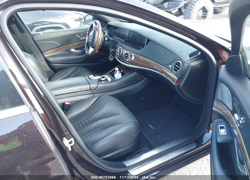 2016 MERCEDES-BENZ S 550 4MATIC VIN: WDDUG8FB5GA218479