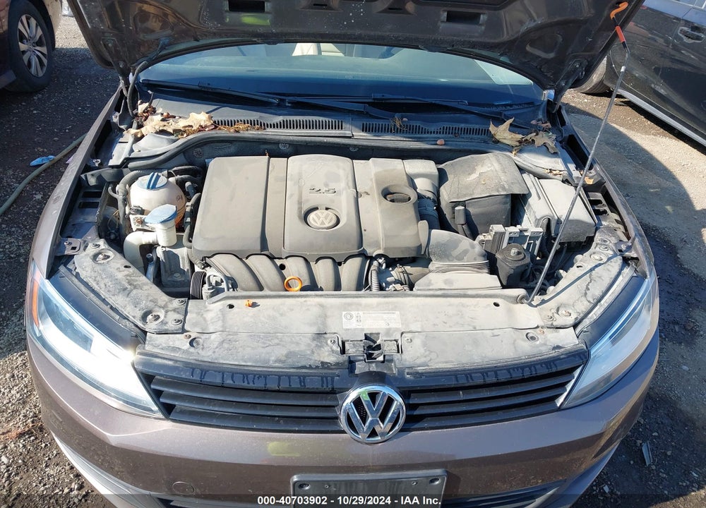 2011 VOLKSWAGEN JETTA 2.5L SE VIN: 3VWDZ7AJXBM319474