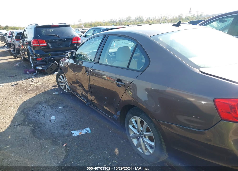 2011 VOLKSWAGEN JETTA 2.5L SE VIN: 3VWDZ7AJXBM319474
