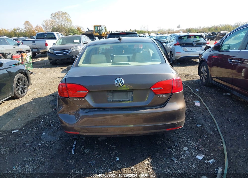 2011 VOLKSWAGEN JETTA 2.5L SE VIN: 3VWDZ7AJXBM319474