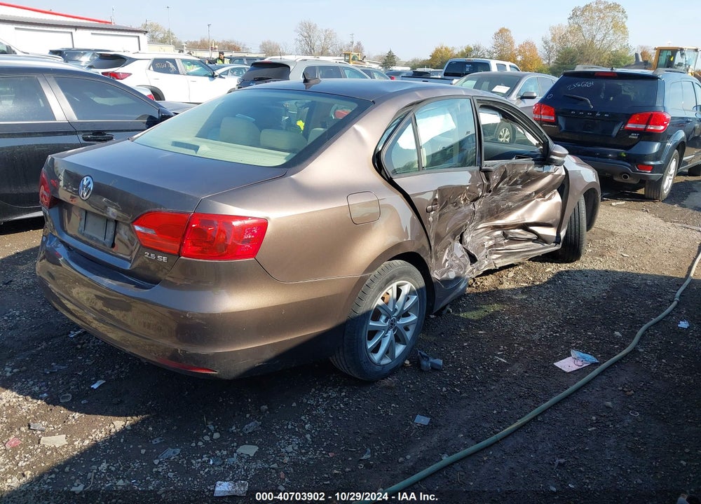 2011 VOLKSWAGEN JETTA 2.5L SE VIN: 3VWDZ7AJXBM319474