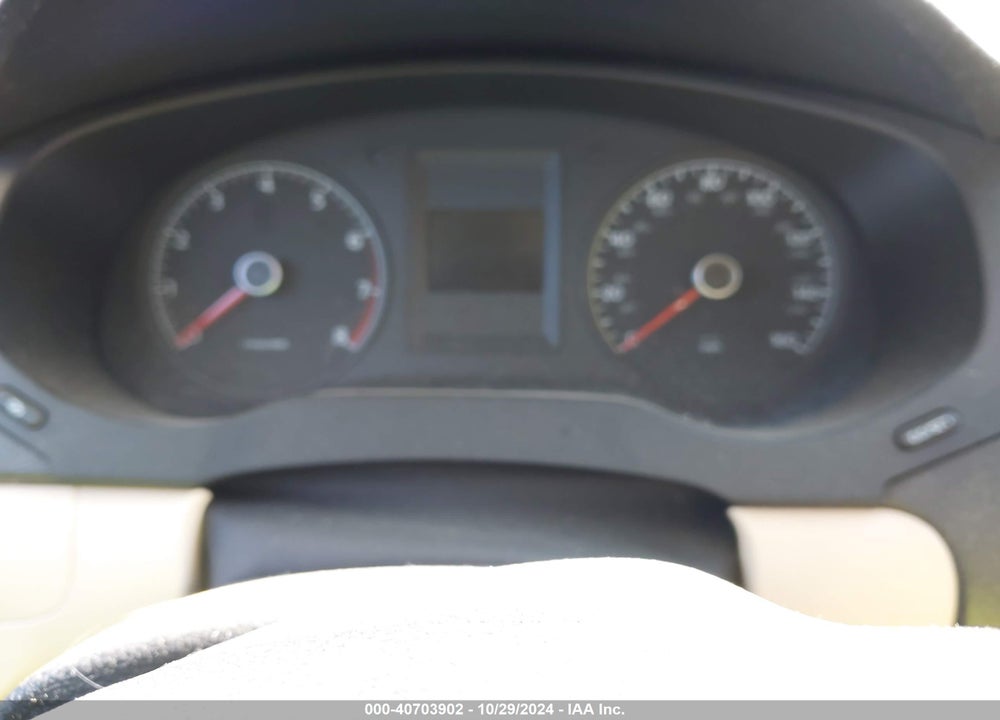 2011 VOLKSWAGEN JETTA 2.5L SE VIN: 3VWDZ7AJXBM319474