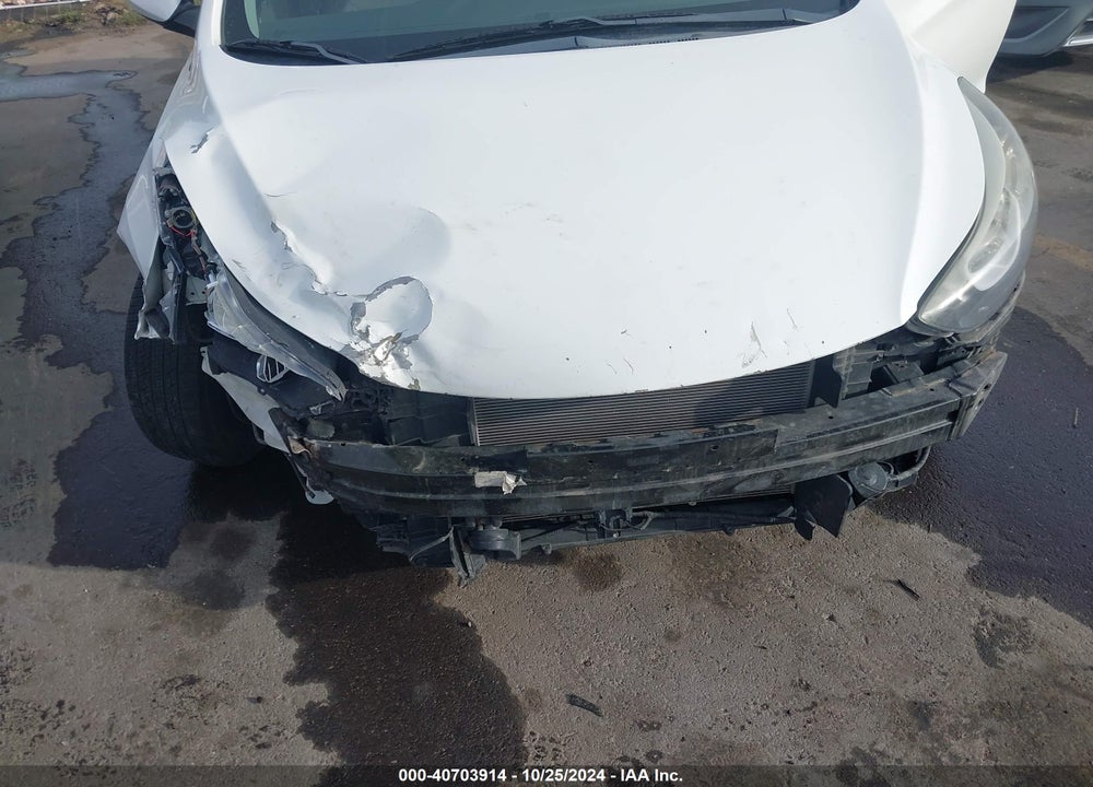 2014 HYUNDAI ELANTRA SE VIN: 5NPDH4AE5EH525531