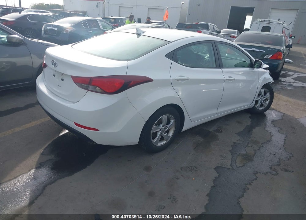 2014 HYUNDAI ELANTRA SE VIN: 5NPDH4AE5EH525531