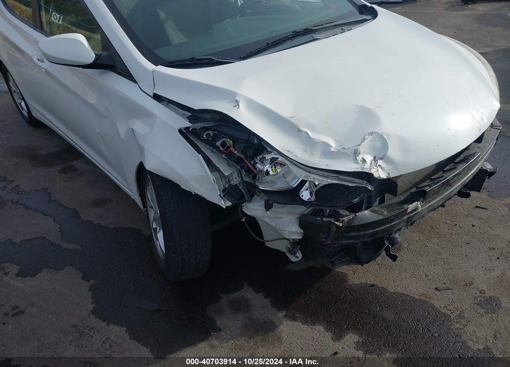 2014 HYUNDAI ELANTRA SE VIN: 5NPDH4AE5EH525531