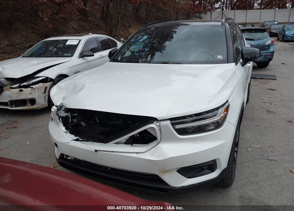 2021 VOLVO XC40 RECHARGE PURE ELECTRIC P8 VIN: YV4ED3UR0M2565974