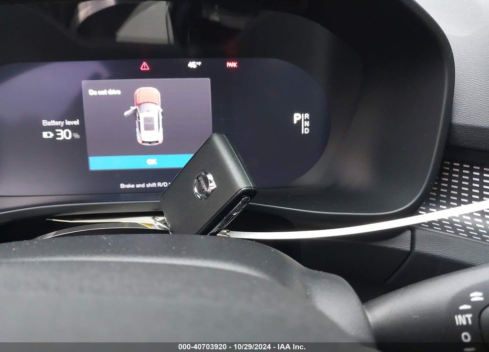 2021 VOLVO XC40 RECHARGE PURE ELECTRIC P8 VIN: YV4ED3UR0M2565974