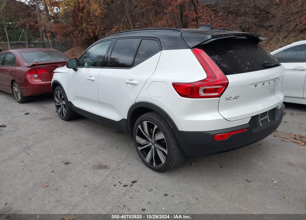 2021 VOLVO XC40 RECHARGE PURE ELECTRIC P8 VIN: YV4ED3UR0M2565974