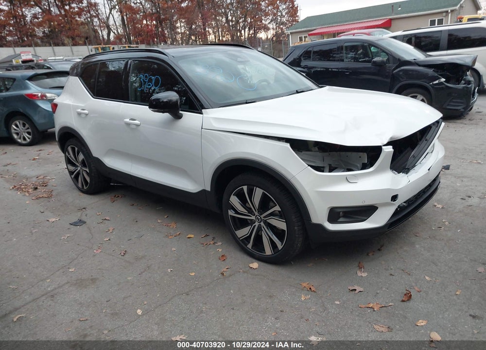 2021 VOLVO XC40 RECHARGE PURE ELECTRIC P8 VIN: YV4ED3UR0M2565974